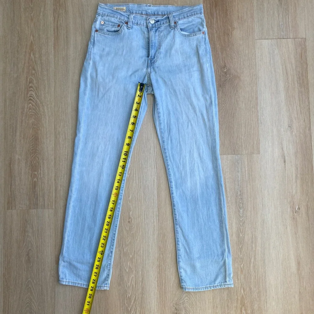 Levis Premium 511 Slim Fit Jeans Mens 30x30 Light Wash Blue Denim 04511-5038